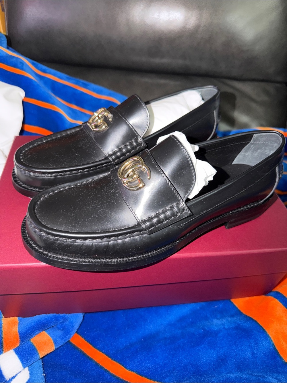 NIB Gucci womens Black Leather Slip-On Loafers size 37 1/2